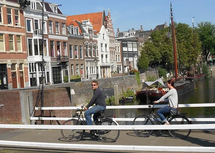 Alberti - Bed & Bike Rotterdam